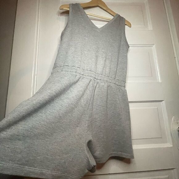 Calvin Klein Women Relaxed Jumpsuit - Picture 8 of 11